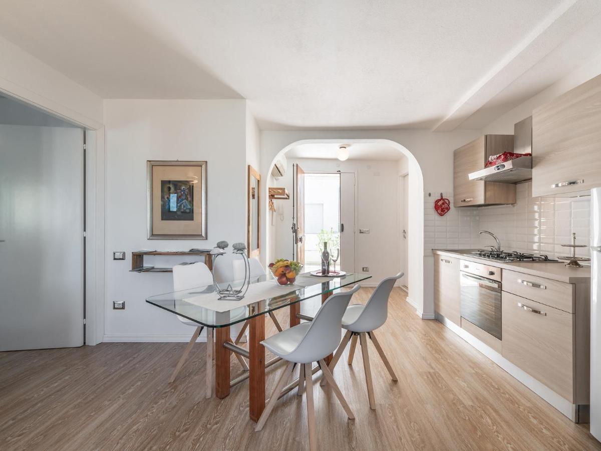 דירות Casa Alla Marina Del Porto Di קליארי מראה חיצוני תמונה